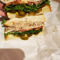 Bill's Market - Tuna sandwich