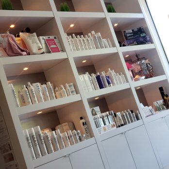 Blo Blow Dry Bar - Blow Dry/Out Services Near Me - Jacksonville, Florida Blo Blow Dry Bar - Blow Dry/Out Services Near Me - Jacksonville, Florida