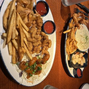 Red Lobster - Shrimp - Seafood Near Me - Terre Haute, Indiana