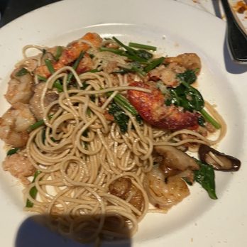 Yard House - Lobster Garlic Noodles - Bars Near Me - Houston, Texas