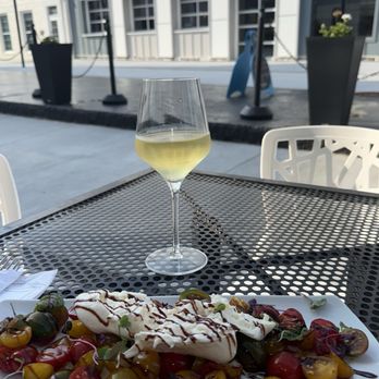 Crust & Cocktails - Caprese - Cocktail Bars Near Me - Akron, Ohio