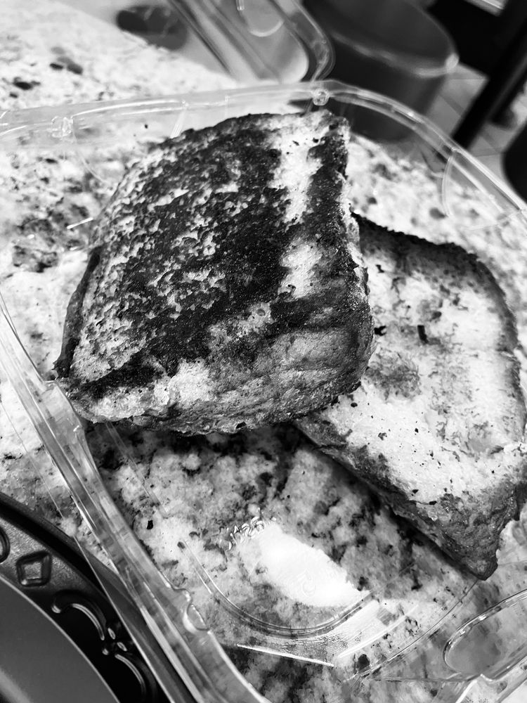 KNEADERS BAKERY & CAFE Updated September 2024 529 S Mall Dr, St