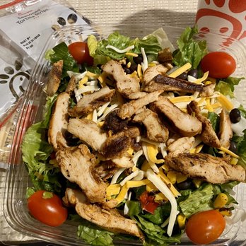 Chick-fil-A - Spicy Southwest Salad! Yum! - Fast Food Near Me - Malvern, Pennsylvania