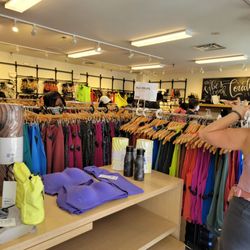 lululemon athletica - Inside