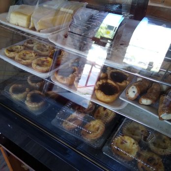 Portuguese Bakery - Cheesecake, chocolate, Portuguese egg tarts, butter tarts and cannoli. - Bakeries Near Me - Ottawa, Ontario