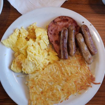 Denny's - American Near Me - Los Angeles, California