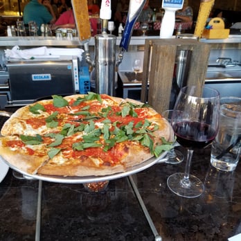 Grimaldi's Pizzeria - Personal pizza with fresh basil - Pizza Near Me - Gilbert, Arizona