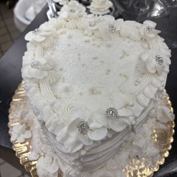Pavilions - Heart cake - Grocery Near Me - Simi Valley, California Pavilions - Heart cake - Grocery Near Me - Simi Valley, California