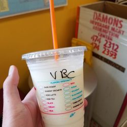 Dunkin' - Vanilla bean coolatta