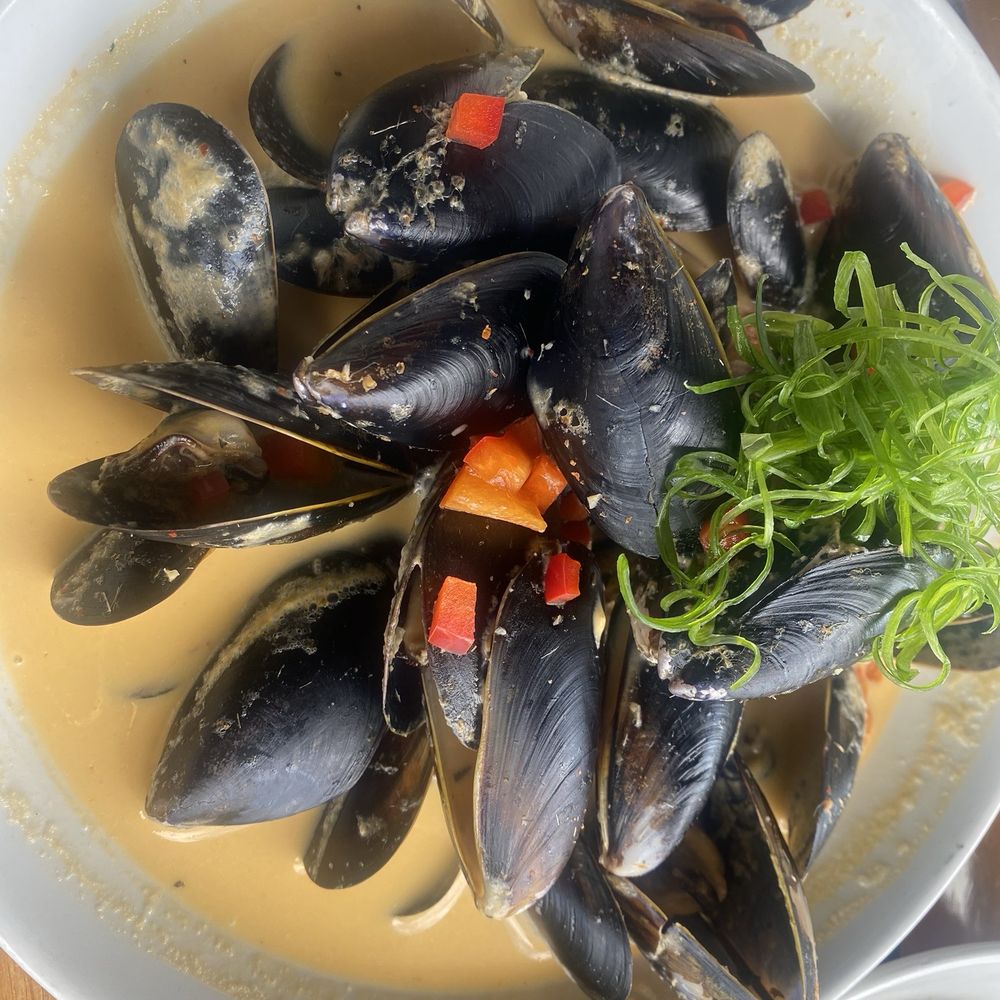 Ray's Café - Mussels - Seafood Near Me - Seattle, Washington Ray's Café - Mussels - Seafood Near Me - Seattle, Washington