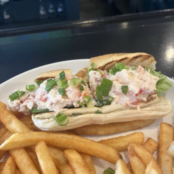 McSwiggan's - Irish Pub Near Me - Weymouth, Massachusetts