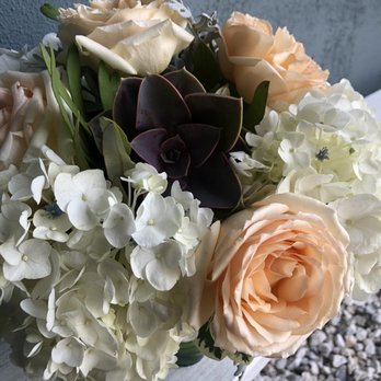 Alicia's Flowers - Florists Near Me - Newport Beach, California Alicia's Flowers - Florists Near Me - Newport Beach, California