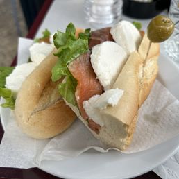 Salmon baguette