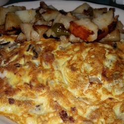 Mushroom, bacon, swiss omelet