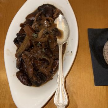 Perrone's Restaurant and Bar - Mushrooms and onions - New American Near Me - Pawleys Island, South Carolina Perrone's Restaurant and Bar - Mushrooms and onions - New American Near Me - Pawleys Island, South Carolina