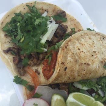 Jarro Cafe - Suadero beef and Tinga pollo Tacos - Food Trucks Near Me - Houston, Texas