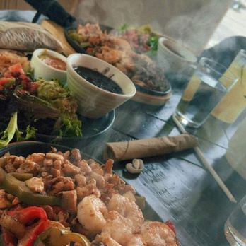 Contento Cafe - Fajitas with All 3 Meat - Coffee & Tea Near Me - South Salt Lake, Utah Contento Cafe - Fajitas with All 3 Meat - Coffee & Tea Near Me - South Salt Lake, Utah