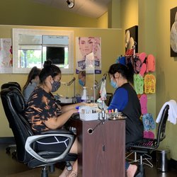 Hillsdale Nails Spa