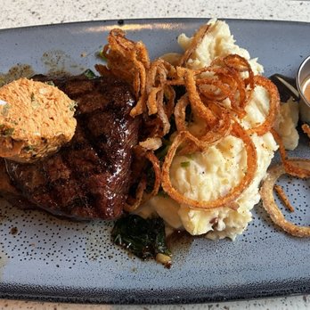 Lazy Dog Restaurant & Bar - Chuck wagon flatiron steak - Burgers Near Me - Montclair, California Lazy Dog Restaurant & Bar - Chuck wagon flatiron steak - Burgers Near Me - Montclair, California
