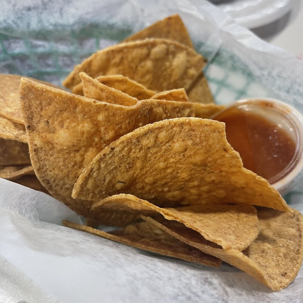 El Gallito - Chips and salsa - Mexican Near Me - Los Angeles, California