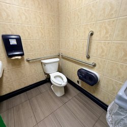 Spotless bathroom (womens)