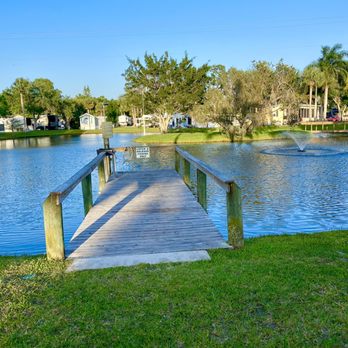 Road Runner Travel Resort - Resorts Near Me - Fort Pierce, Florida Road Runner Travel Resort - Resorts Near Me - Fort Pierce, Florida
