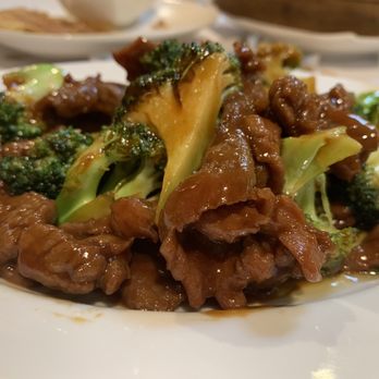 Chef Wang - Beef and broccoli - Sushi Bars Near Me - New Hyde Park, New York