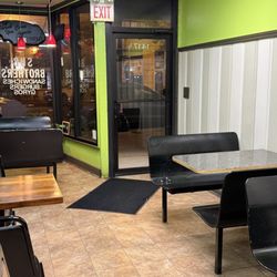 Sub Brothers - Dining area