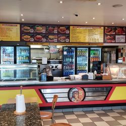 Big Chief Flame Grill Burgers - Interior: 1.18.2020. Food very good, and reasonable for a high rent district in a touristy city.