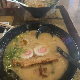 tonkutsu ramen