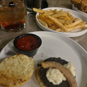 The Heights - What sliders, fries & wings - Bars Near Me - Toledo, Ohio