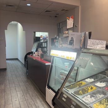 SweetCup - Pick from amazing flavors & then go to pay - Ice Cream & Frozen Yogurt Near Me - Houston, Texas