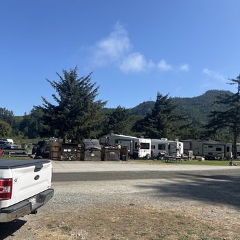 Turtle Rock RV Resort - Center of park. Not as advertised - Campgrounds Near Me - Gold Beach, Oregon Turtle Rock RV Resort - Center of park. Not as advertised - Campgrounds Near Me - Gold Beach, Oregon