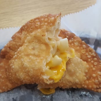 Stella's Empanadas - Mac n cheese, it was okay-not the best - Argentine Near Me - Kearny, New Jersey