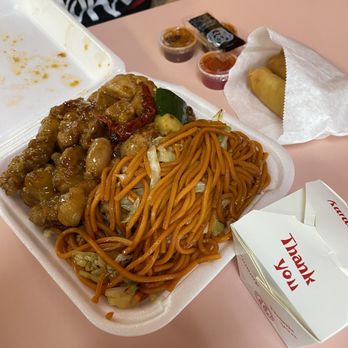China Express - Combo C (3 entre combo with chowmein and fried rice) Kung Po Chicken, orange chicken, teriyaki chicken, Spring Roll (2) - Chinese Near Me - Bellflower, California