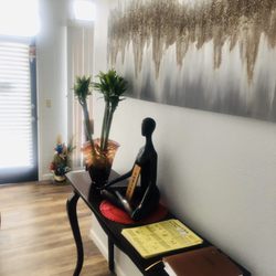 Massage Therapy & Wellness of Hawaii - Waiting room