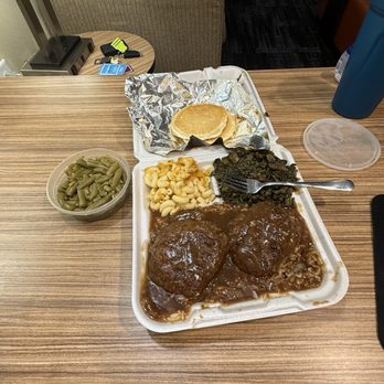 The Country Shack - Salisbury Steak, rice, green beans, collard greens, Mac n cheese, and these amazing cornbread pancake thingies... - Soul Food Near Me - Augusta, Georgia