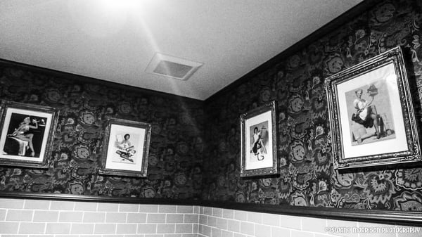 Wolfhound Bar by null