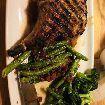 Applebee's Grill + Bar - Pork chop - Sports Bars Near Me - Littleton, New Hampshire Applebee's Grill + Bar - Pork chop - Sports Bars Near Me - Littleton, New Hampshire