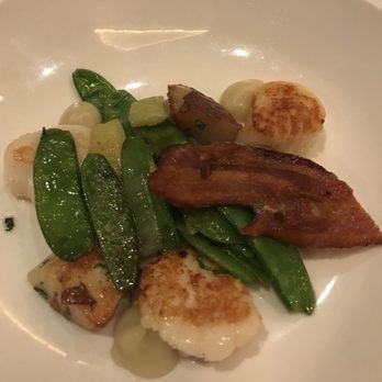 Summit House - Scallops - New American Near Me - Summit, New Jersey