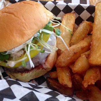 Mission - FYI...great with tomato, "aged" cheddar & pickles but you'll pay $0.50 more for each. - Burgers Near Me - Newport, Rhode Island