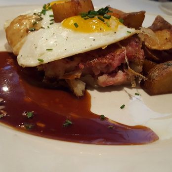 Old Ebbitt Grill - Corned Beef Hash (meh) - Bars Near Me - Washington, DC, District of Columbia Old Ebbitt Grill - Corned Beef Hash (meh) - Bars Near Me - Washington, DC, District of Columbia