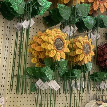 Hobby Lobby - Home Decor Near Me - Goodyear, Arizona