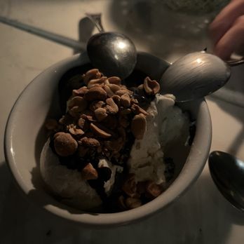 Grá - Ice cream - Pizza Near Me - Los Angeles, California