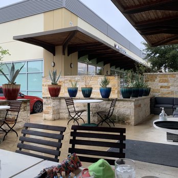 Full Belly - Covered outdoor dining - Breakfast & Brunch Near Me - San Antonio, Texas Full Belly - Covered outdoor dining - Breakfast & Brunch Near Me - San Antonio, Texas