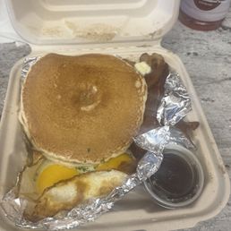 Combo Pancake (sunny side eggs)