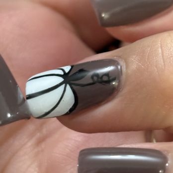 Tiffany's Beauty Lounge - Not so good nail art - Nail Salons Near Me - San Leandro, California Tiffany's Beauty Lounge - Not so good nail art - Nail Salons Near Me - San Leandro, California