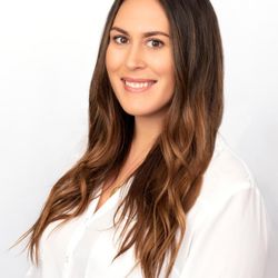 Amanda Miller-Stylist