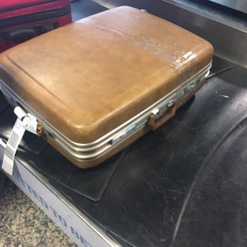 Aeropuerto Internacional de Ezeiza - Antique Samsonite! - Airports Near Me - Buenos Aires, C Aeropuerto Internacional de Ezeiza - Antique Samsonite! - Airports Near Me - Buenos Aires, C