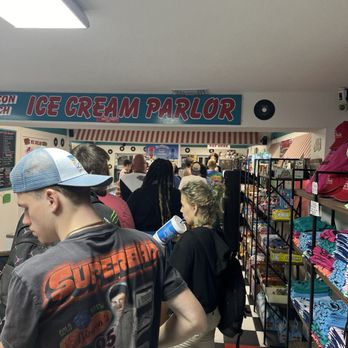 Hudson Beach Ice Cream Parlor - Places was packed but line moved fast - Ice Cream & Frozen Yogurt Near Me - Hudson, Florida Hudson Beach Ice Cream Parlor - Places was packed but line moved fast - Ice Cream & Frozen Yogurt Near Me - Hudson, Florida